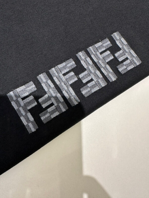 FENDI T-Shirt - Image 6