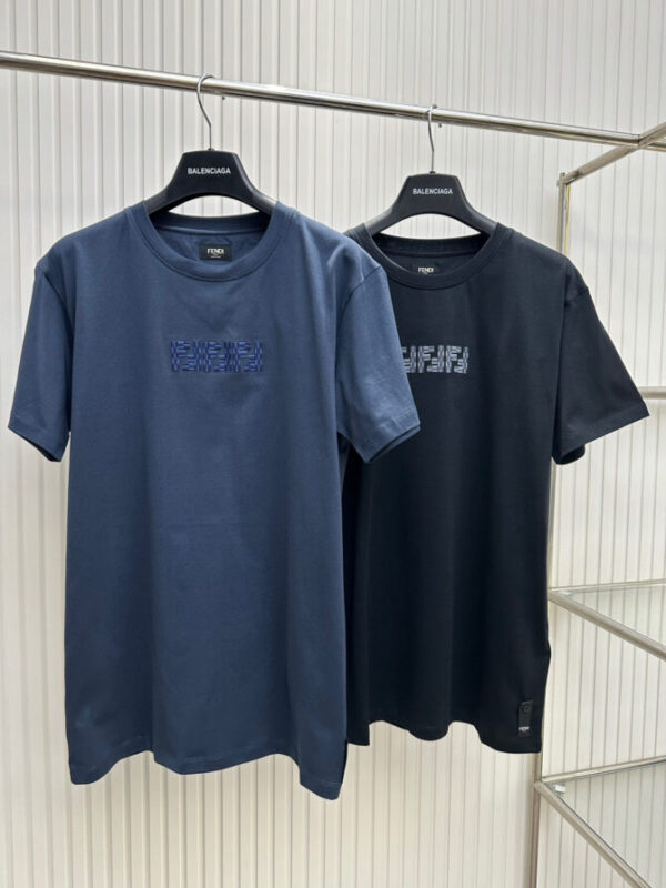 FENDI T-Shirt - Image 9