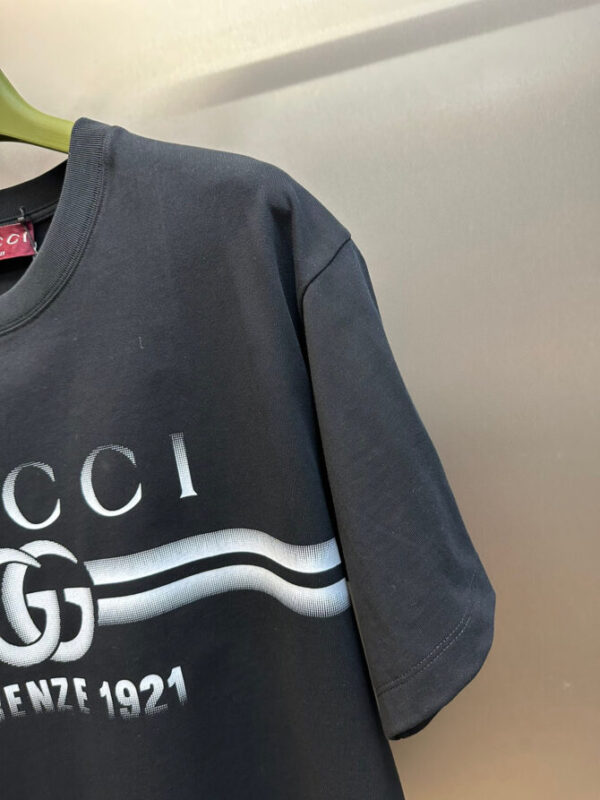 GUCCI T-Shirt - Image 9