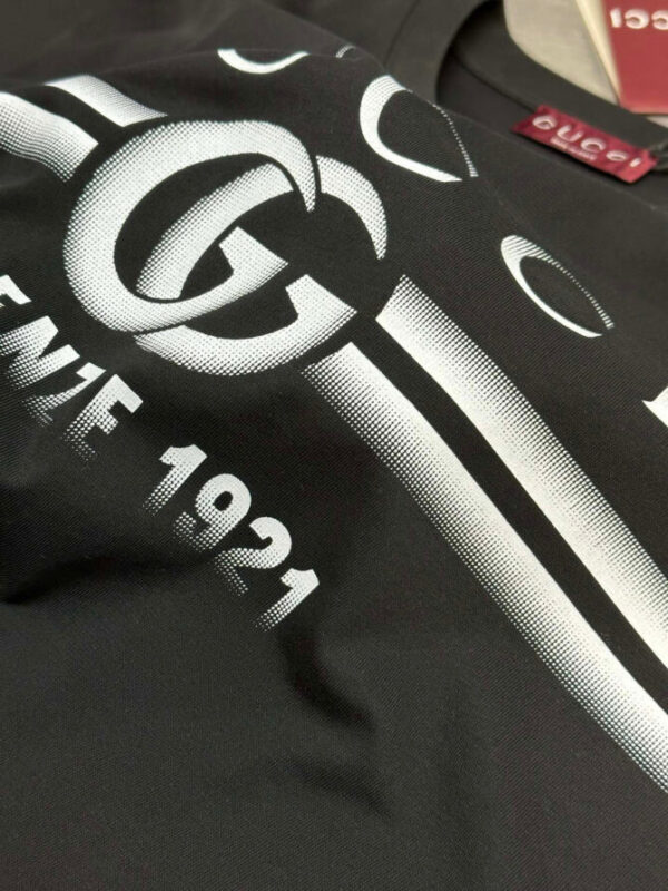 GUCCI T-Shirt - Image 4