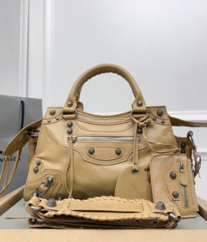 Balenciaga Le Cagole