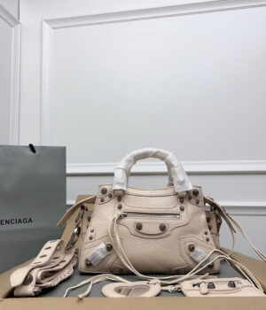 Balenciaga Le Cagole