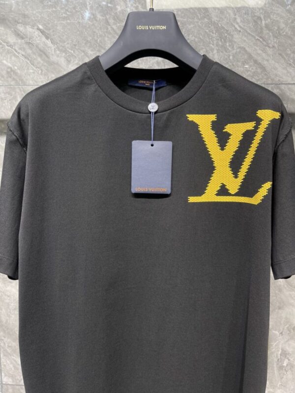 LV T-Shirt - Image 4