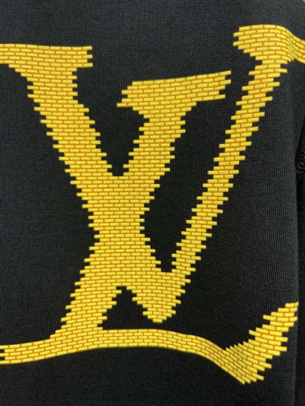 LV T-Shirt - Image 5
