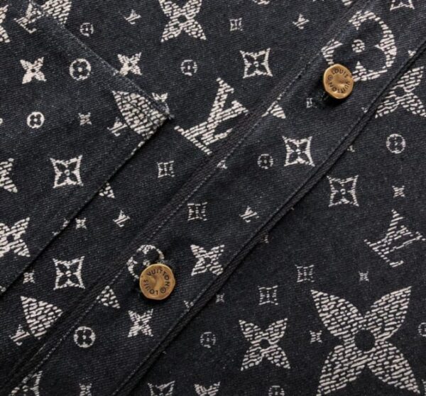 LV Shirt - Image 4