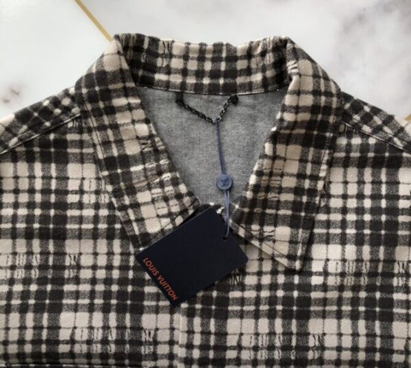 LV Shirt - Image 4