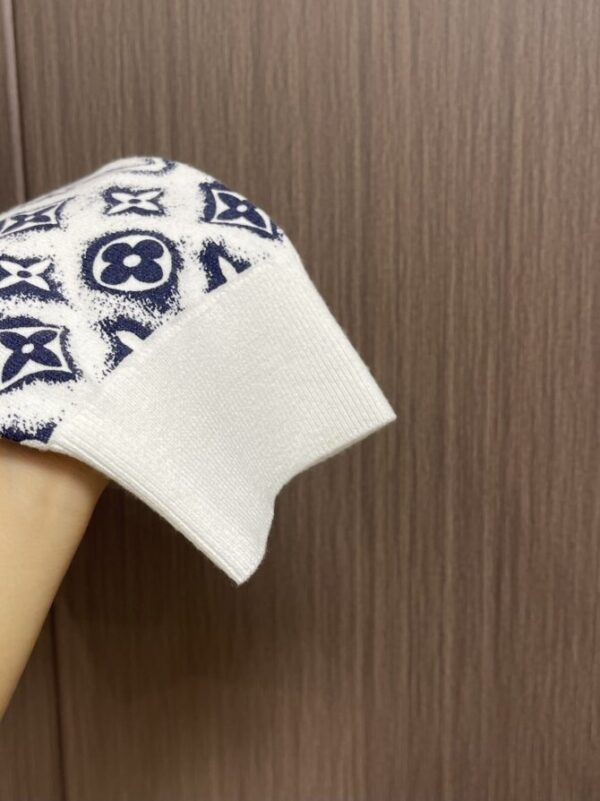 LV Sweater - Image 8