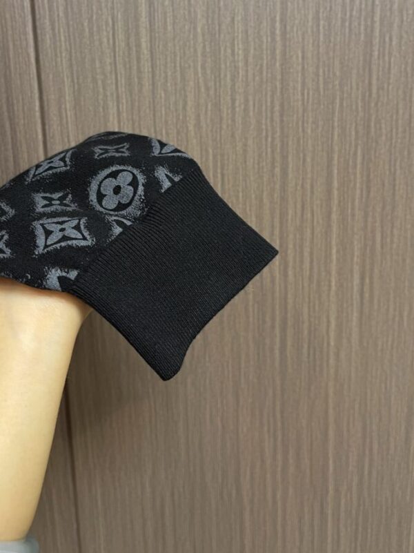 LV Sweater - Image 8