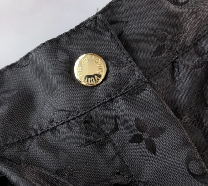 LV Short - Image 4