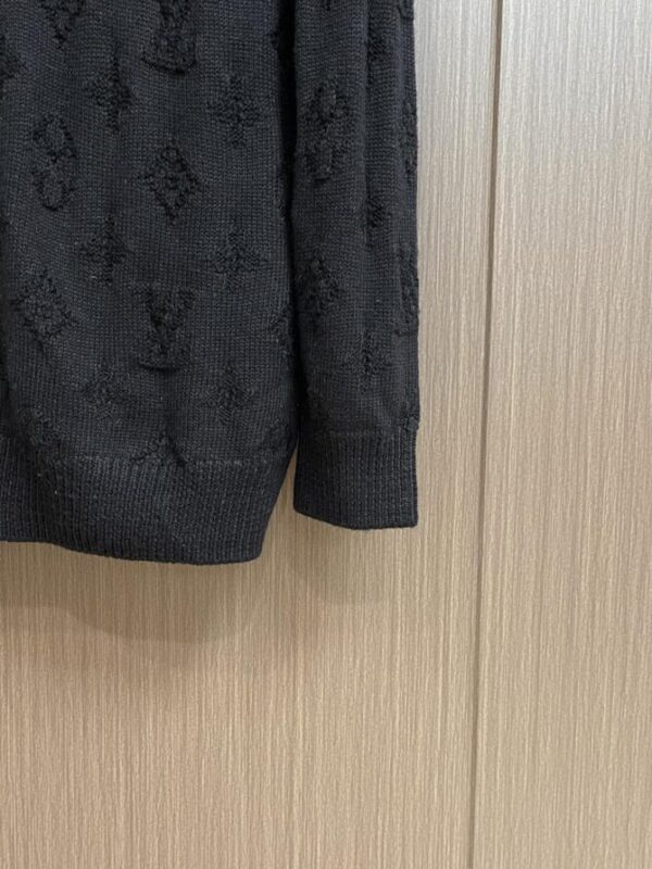 LV Sweater - Image 7