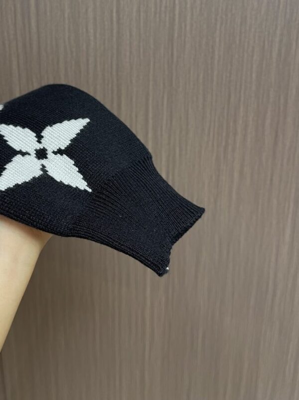LV Sweater - Image 9