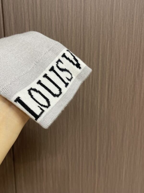 LV Sweater - Image 8
