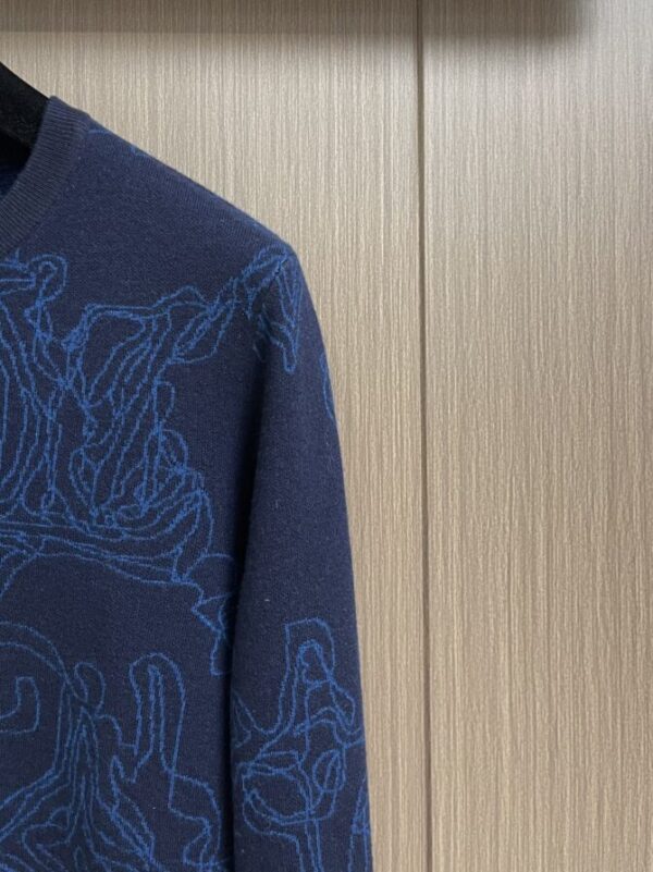 LV Sweater - Image 4