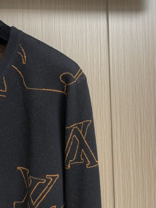 LV Sweater - Image 4