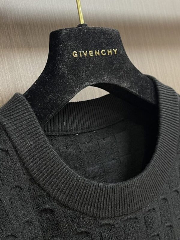 LV Sweater - Image 5