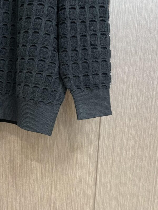 LV Sweater - Image 6