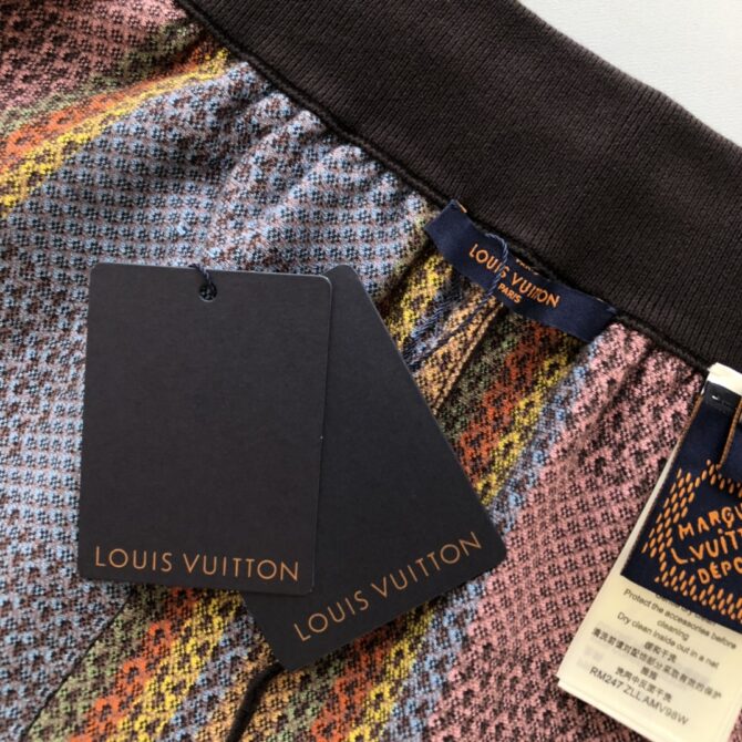 LV Short - Image 5
