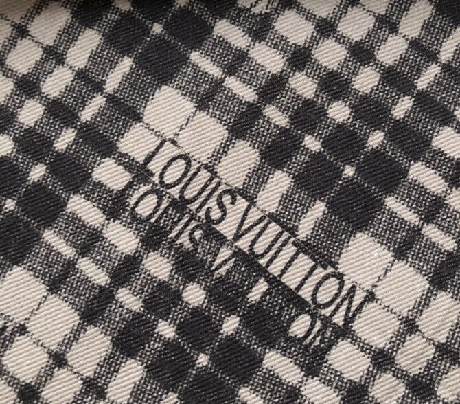 LV Short - Image 4