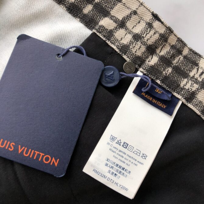 LV Short - Image 7