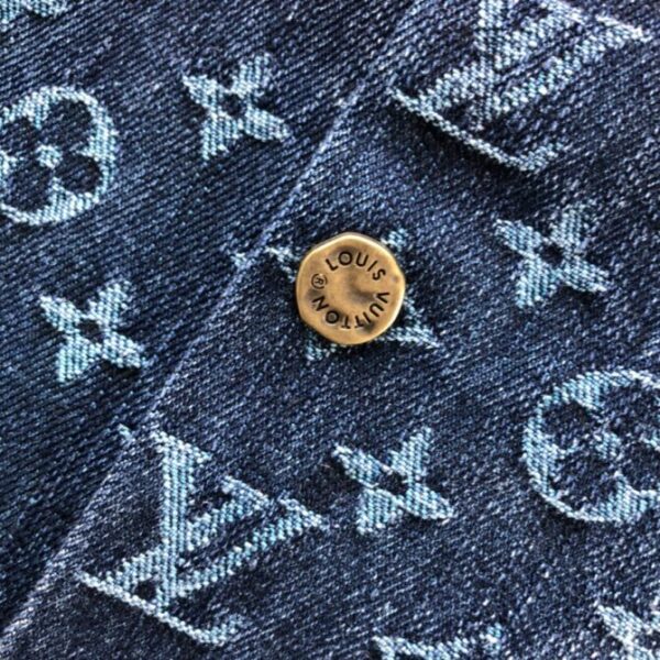 LV Shirt - Image 5