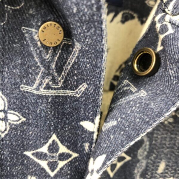 LV Shirt - Image 5
