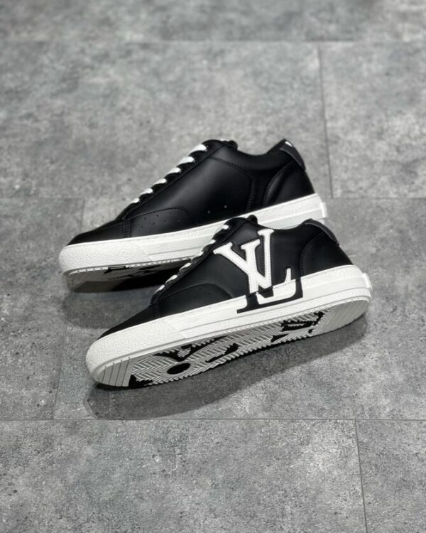 LV Charlie - Image 2