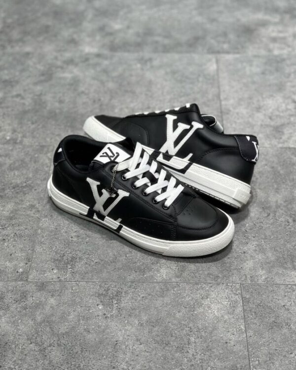 LV Charlie - Image 6