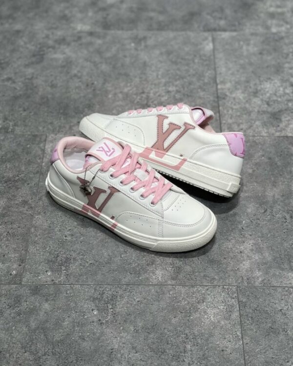 LV Charlie - Image 6