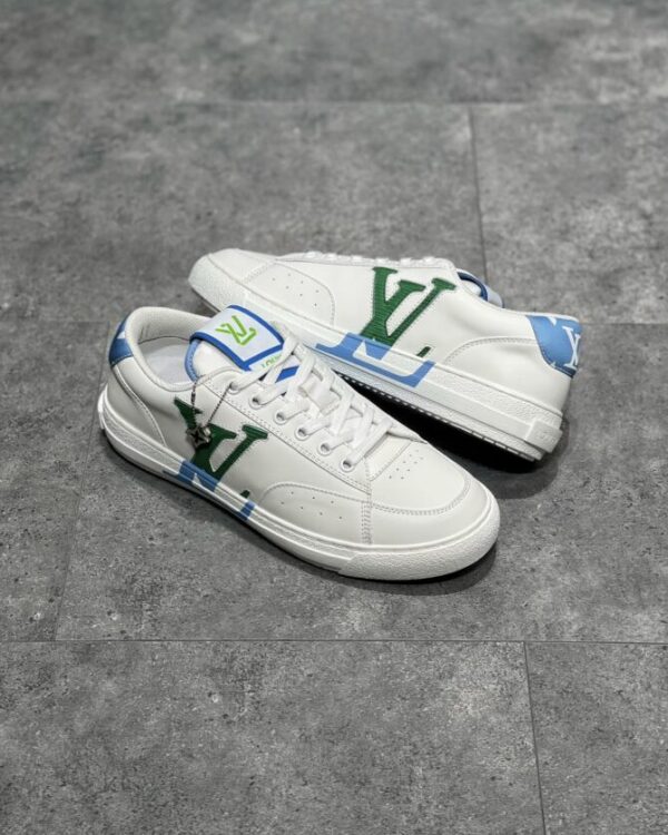 LV Charlie - Image 6