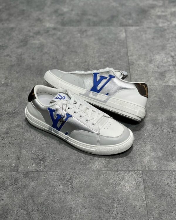 LV Charlie - Image 6