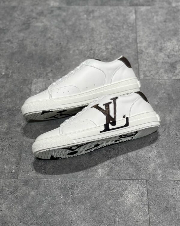 LV Charlie - Image 2