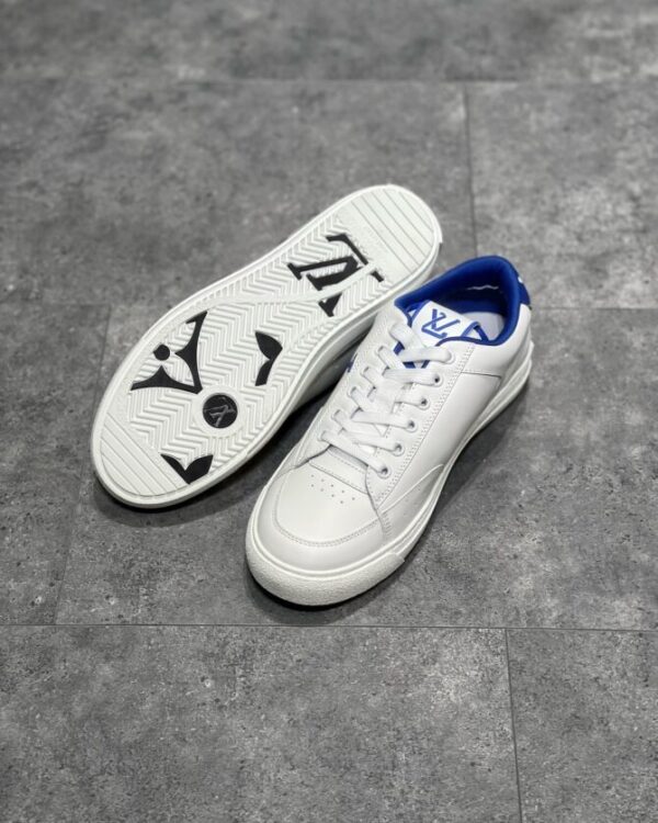 LV Charlie - Image 9