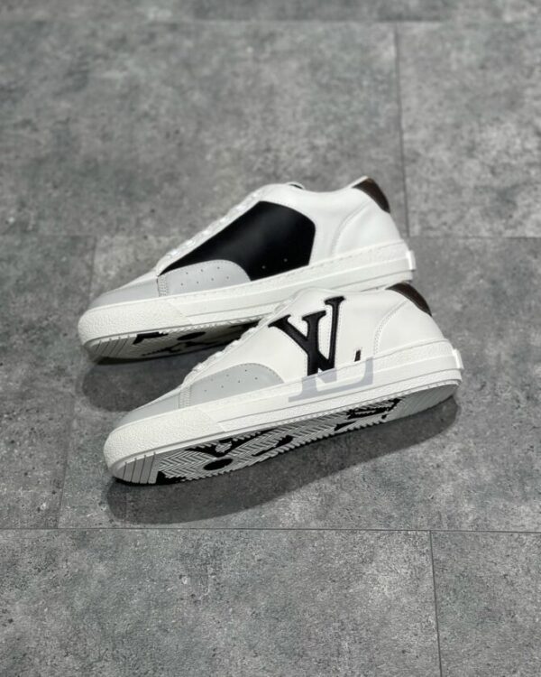 LV Charlie - Image 2