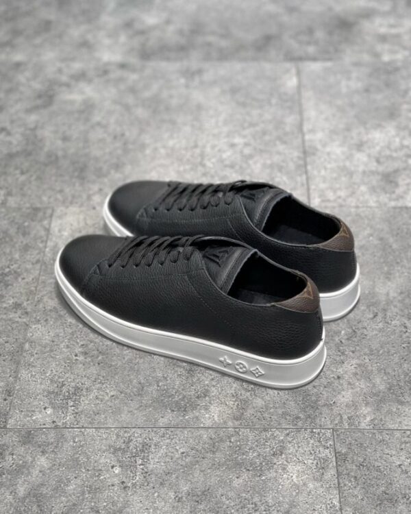 LV Charlie - Image 7