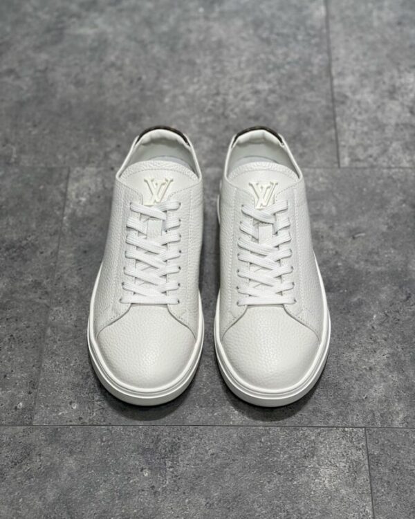 LV Charlie - Image 4