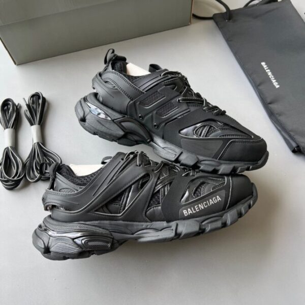 BLCG Sneaker