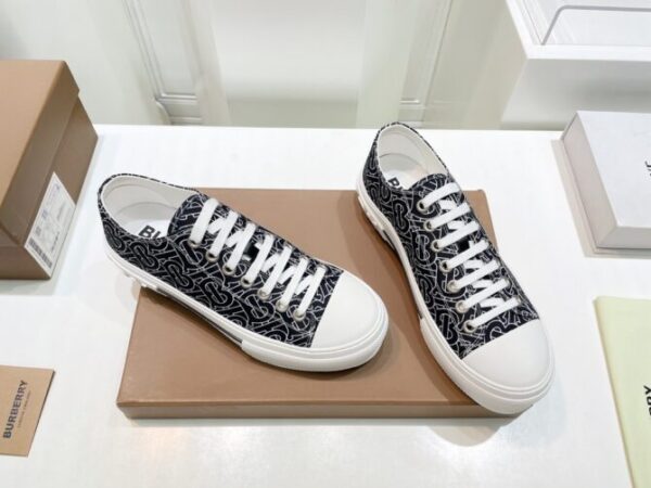 BBR Sneaker - Image 2
