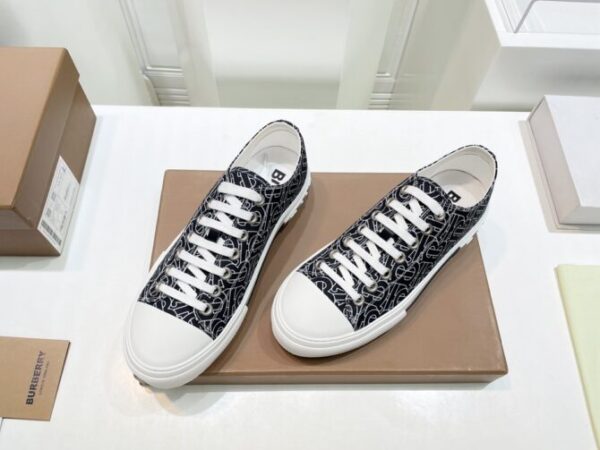 BBR Sneaker - Image 9