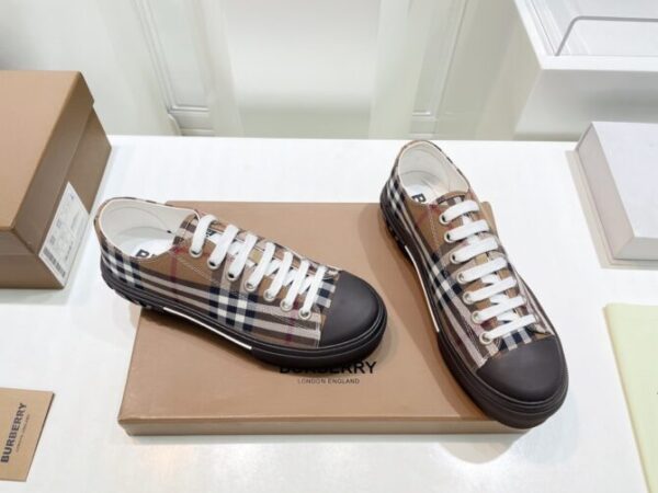 BBR Sneaker - Image 2
