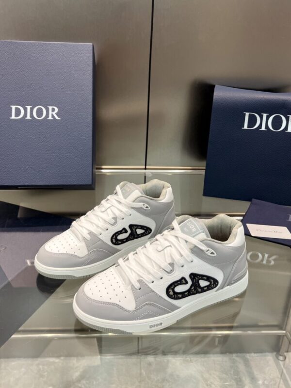 Dior Sneaker - Image 9