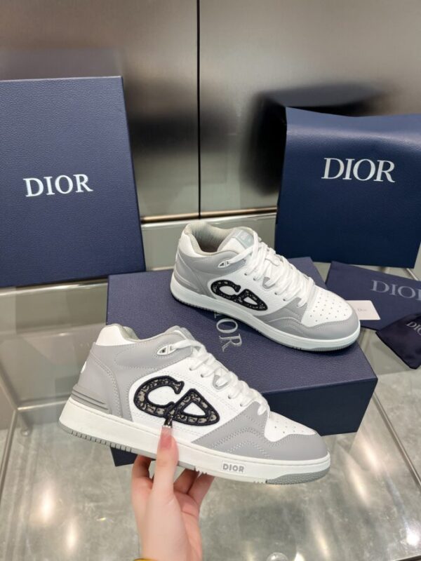 Dior Sneaker - Image 5