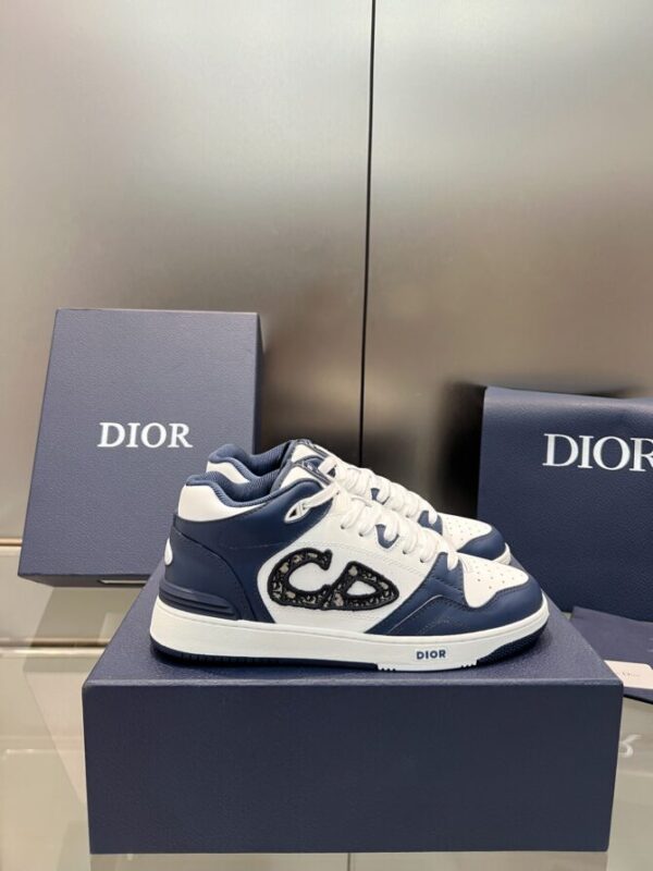 Dior Sneaker - Image 2