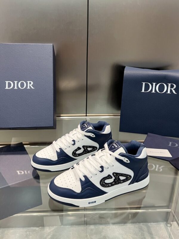 Dior Sneaker - Image 3