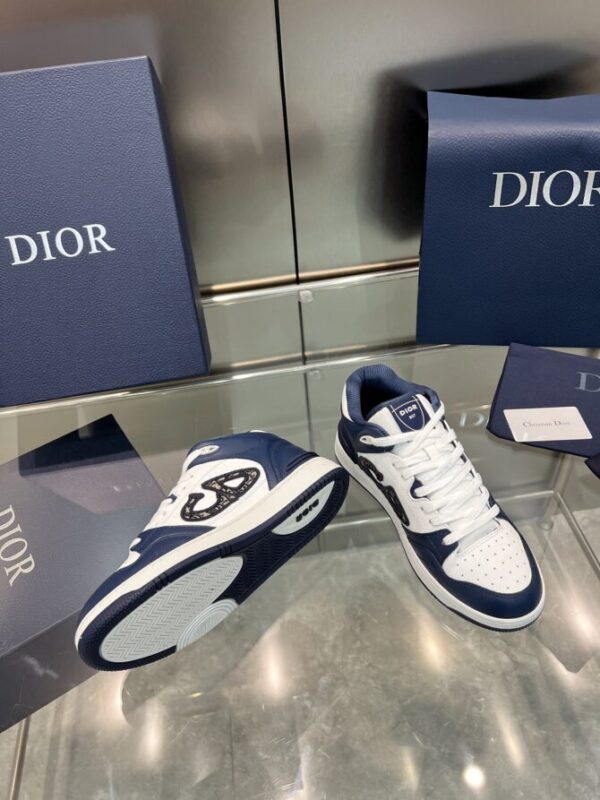 Dior Sneaker - Image 5