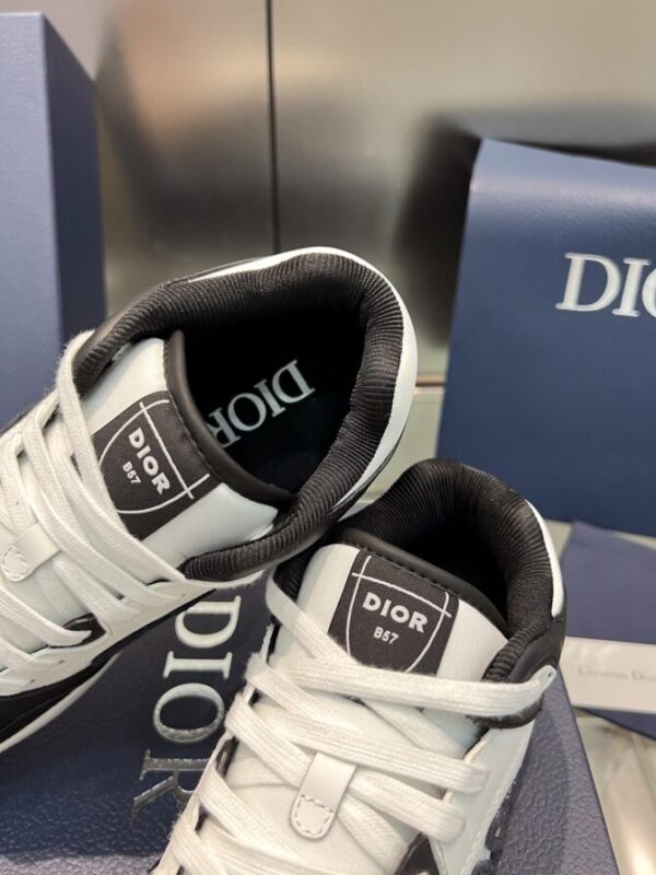 Dior Sneaker - Image 8