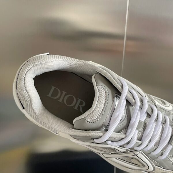 Dior Sneaker - Image 3