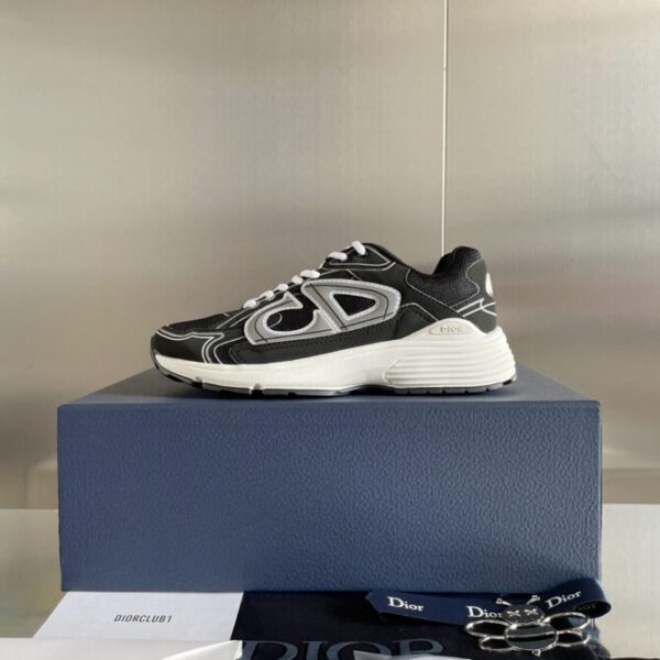 Dior Sneaker - Image 7