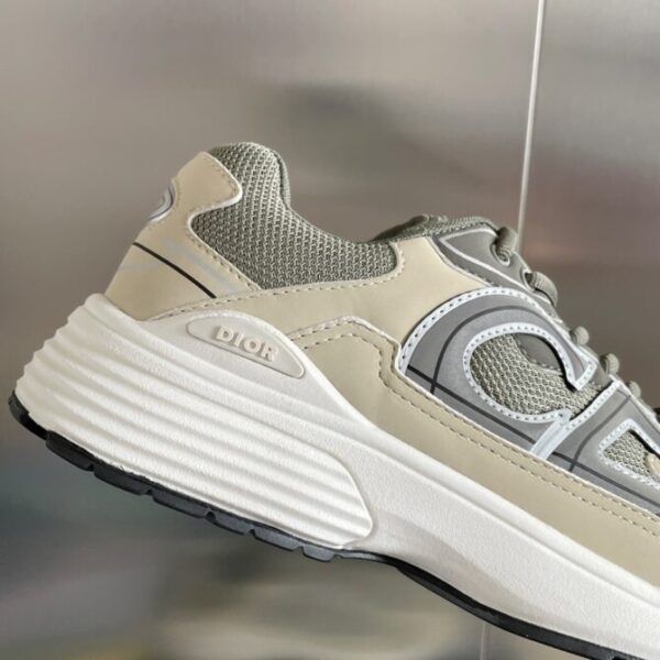 Dior Sneaker - Image 4
