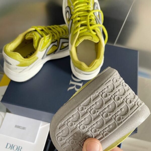 Dior Sneaker - Image 3