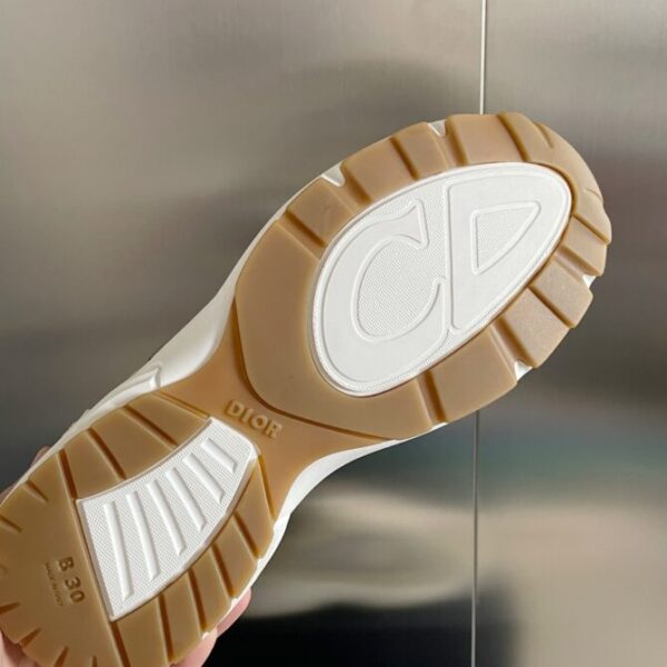 Dior Sneaker - Image 3